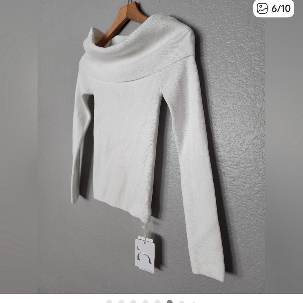 Commense Off Shoulder Overfold Long Sleeve Knit Top - Picture 3 of 3